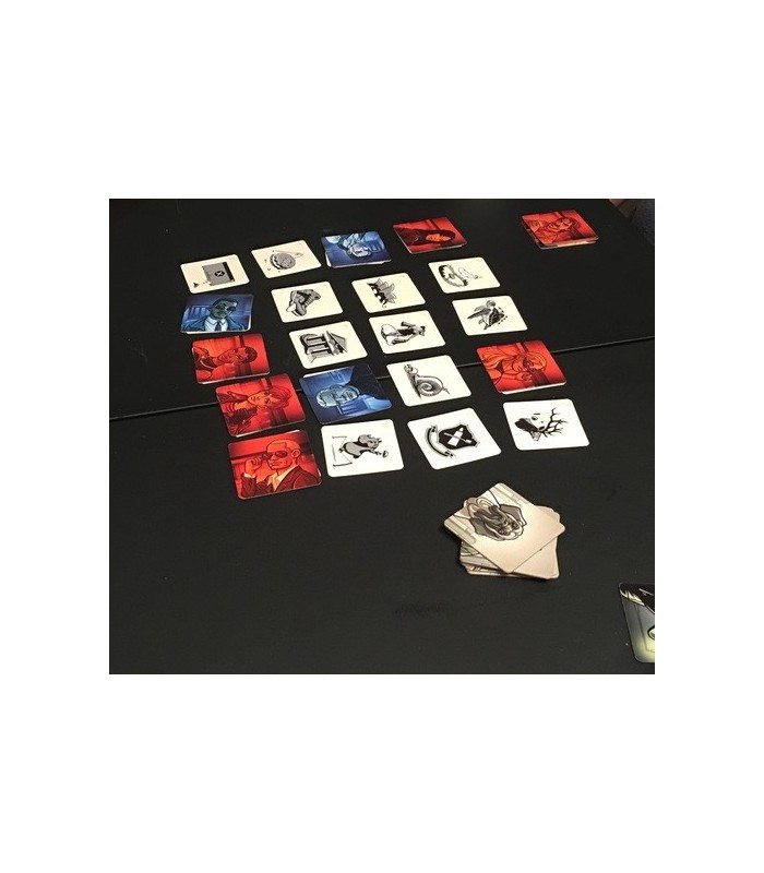 بازی فکری مدل کدنیمز نسخه تصاویر (Codenames: Pictures)