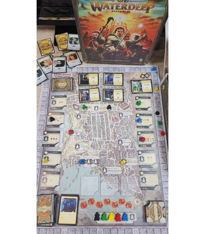 محتویات بازی فکری مدل اربابان واتردیپ (Lords of Waterdeep)