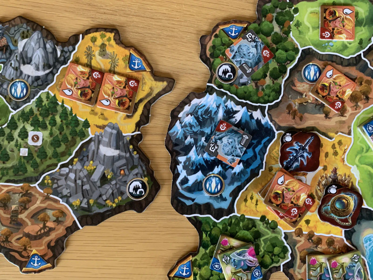 بازی فکری مدل دنیای کوچک وارکرفت (Small World of Warcraft)